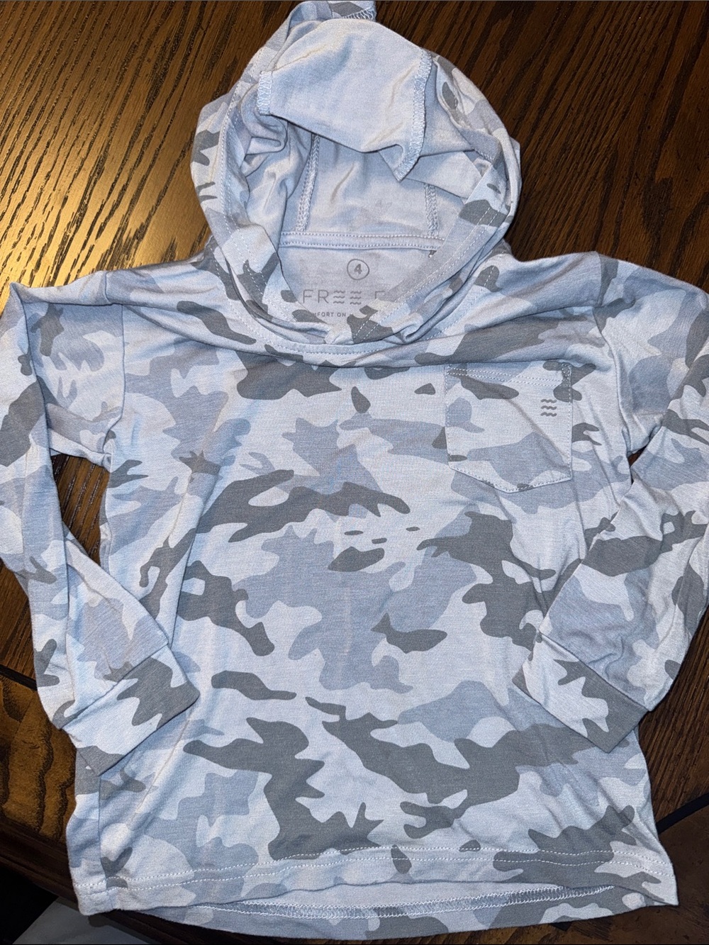 Free Fly Apparel Light Blue & Gray Camo Bamboo Hoodie Kids Top 4T